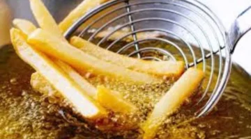 الزيت المعاد استخدامه قنبلة موقوتة بمطبخك.. تحذيرات طبية من مخاطر كارثية